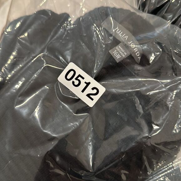 Julia Jordan Puff Sleeve Sweater Dress In Black - Picture 7 of 12